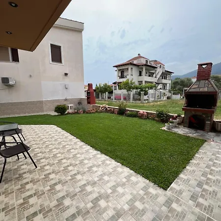 Penelope's Maisonette * 斯卡拉伯塔麦斯