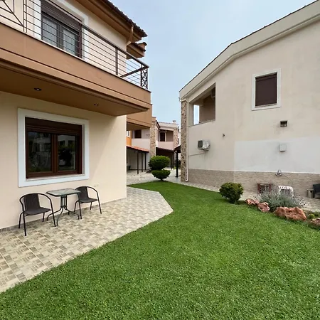 Penelope's Maisonette スカラ・ポタミアス