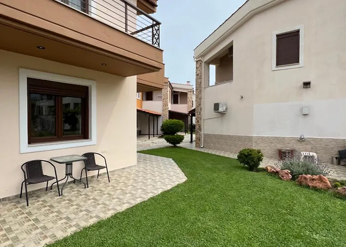 Penelope's Maisonette スカラ・ポタミアス